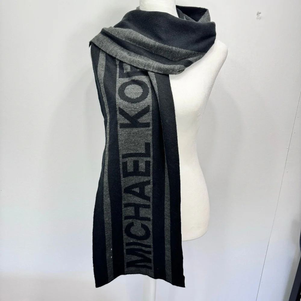 Michael Kors Black and Gray Signature Logo Men’s Scarf